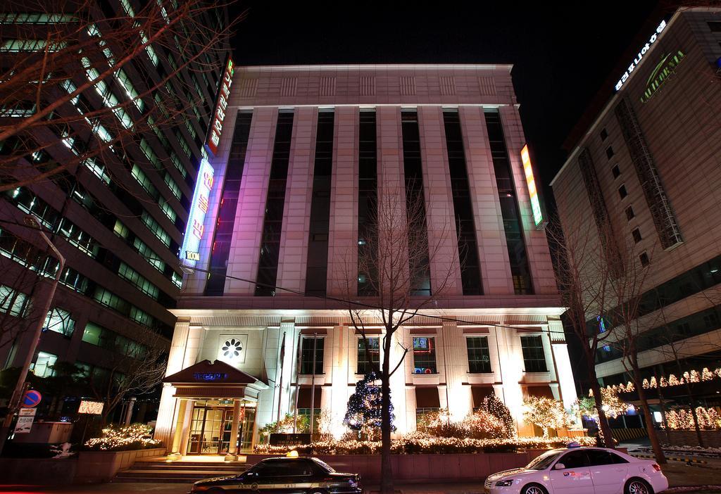 Karak Tourist Hotel Seoul Exterior photo